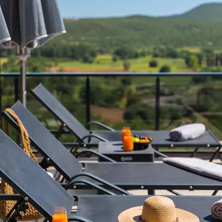 Heri I Lueks I Infinity Pool 卡斯